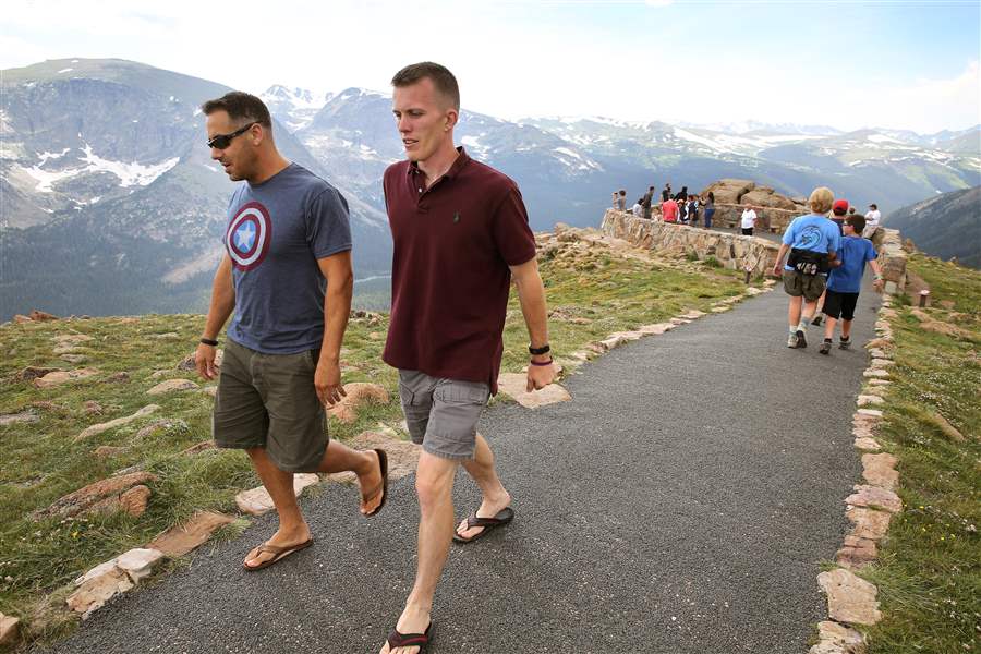 LIGHTNING-DANGER-ROCKY-MOUNTAIN-PARK