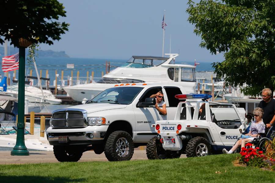 CTY-PIB25A-Put-in-Bay-police-officer-on-patrol-alo