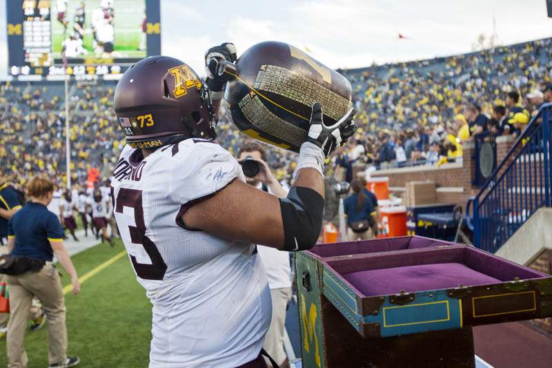 Minnesota-Michigan-Football-9