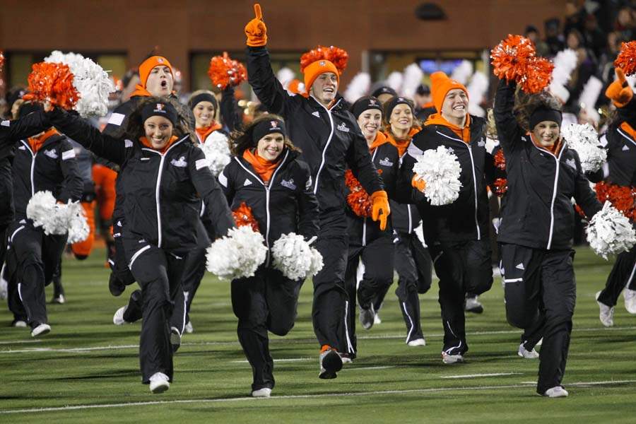 CTY-BGfootball13p-cheerleaders