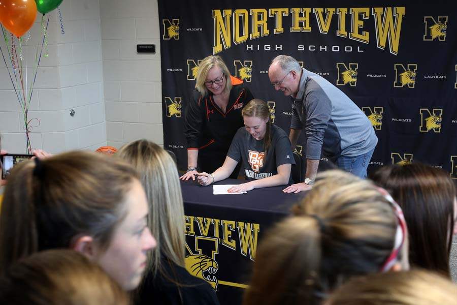 Northviewsignings13p-maddie-cole-parents