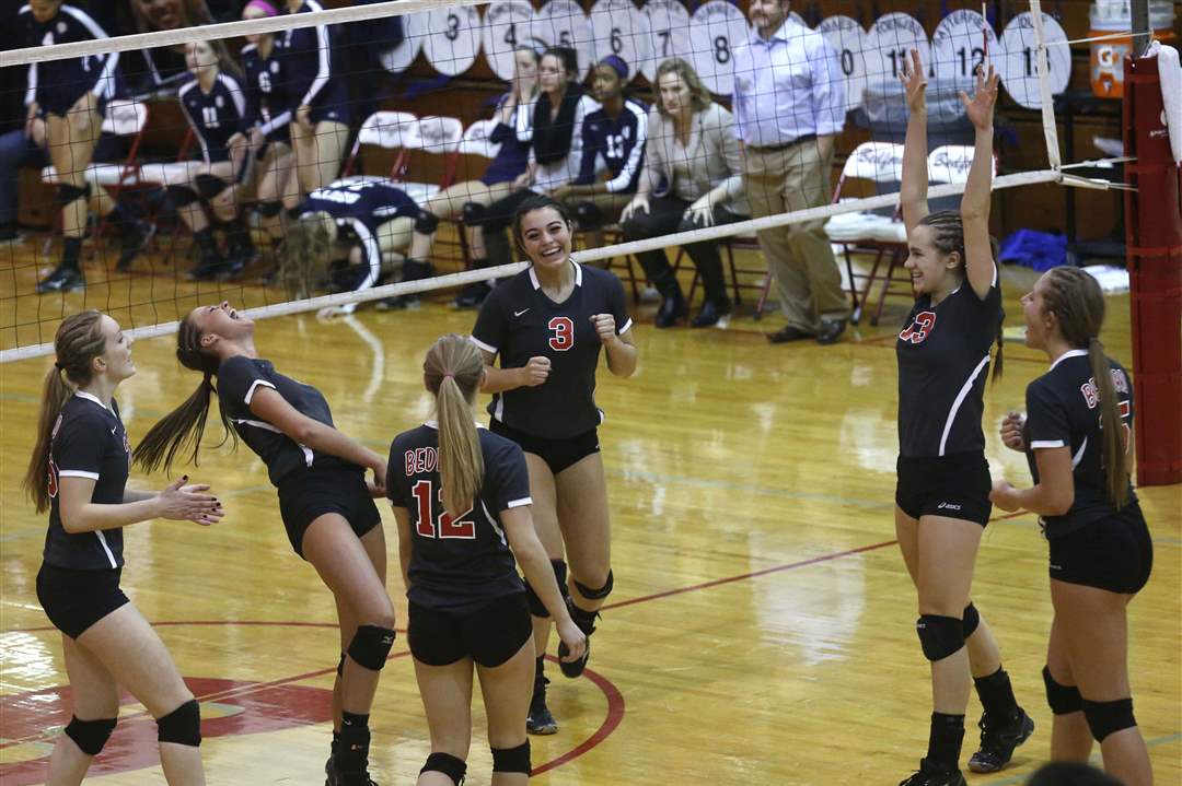 SPT-bedfordvball18p-celebrate