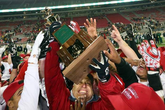 SPT-CentralFootball5p-trophy-coach