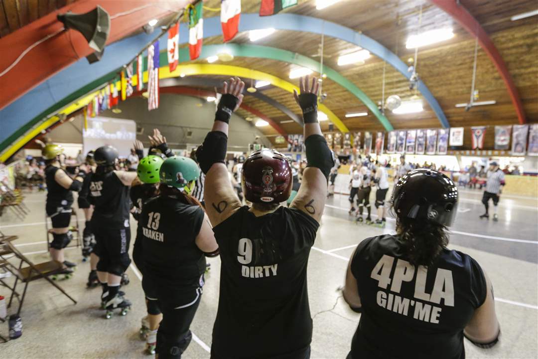 MAG-ROLLERDERBY-jubilation