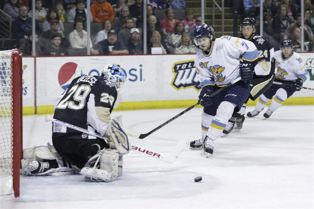 SPT-Walleye19p-Wheeling