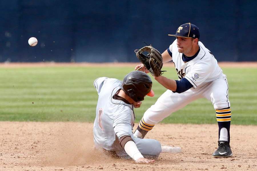 SPT-UTbaseball30-hansen-vs-kegan