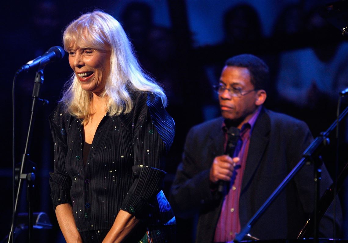 Joni Mitchell performing live in the year 2025