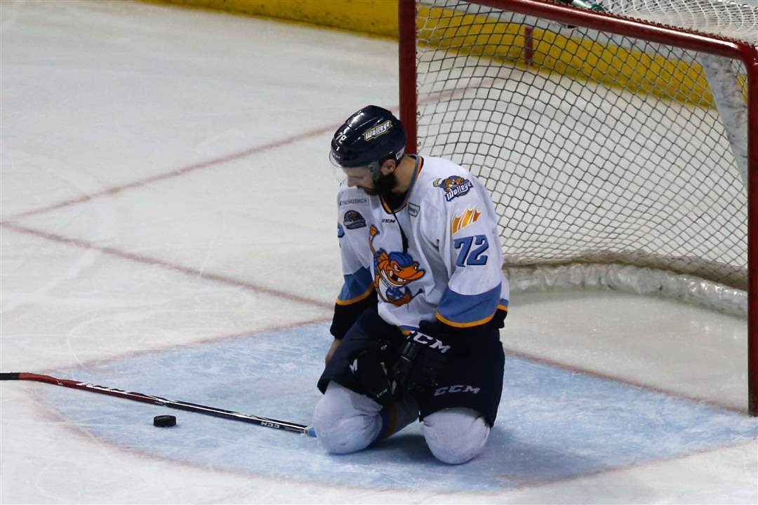 SPT-walleye28p-Choulnard-sad