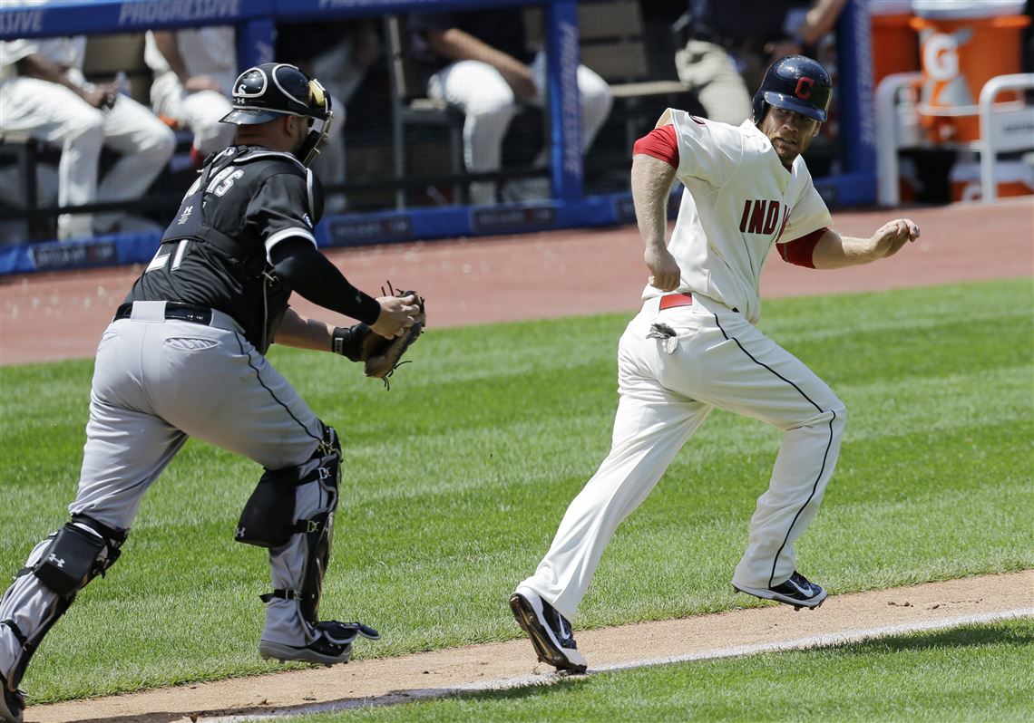 Chicago White Sox shut out Cleveland Indians, 2-0