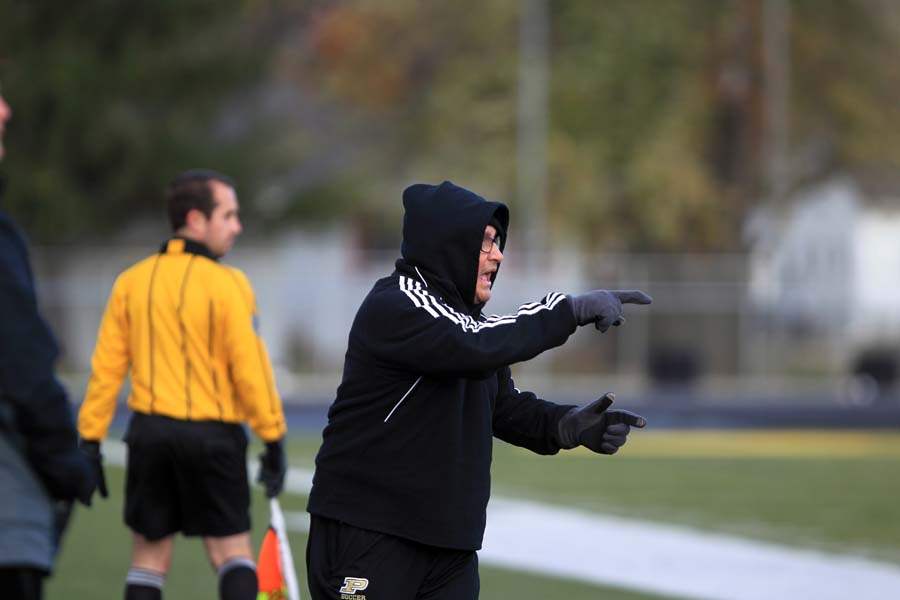 Pburggirlsoccer08p-diaz-instructs