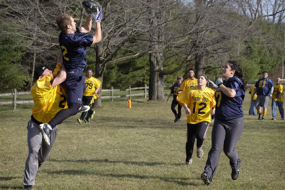 CTY-turkeybowl26p-leap