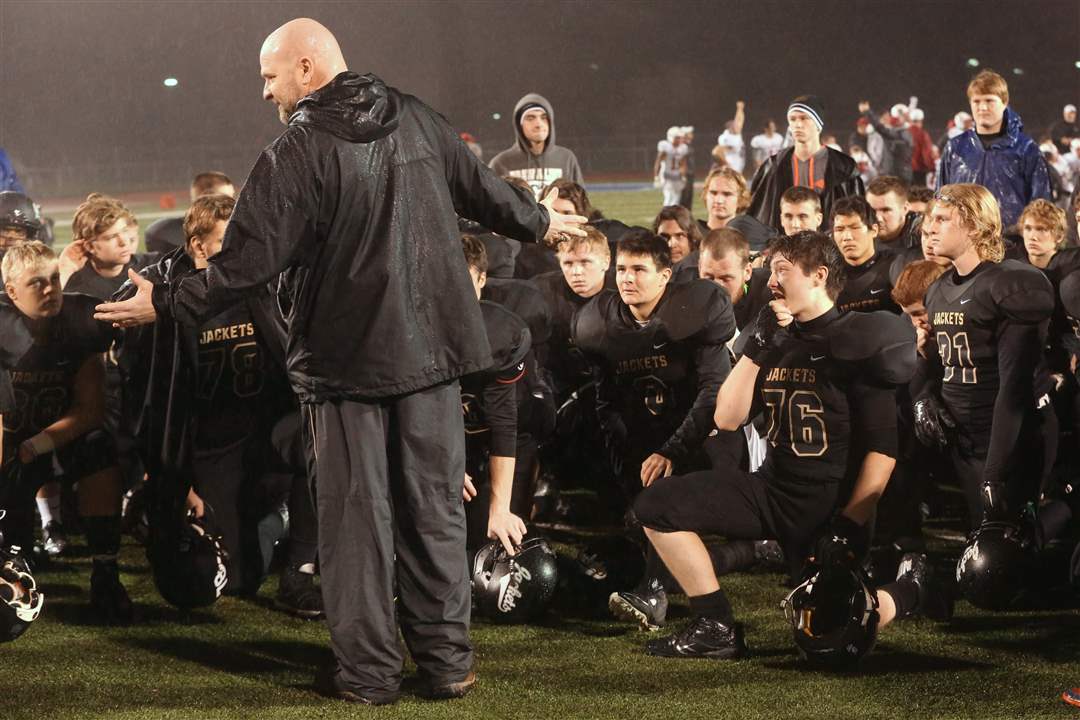 Perrysburgfball28p-team