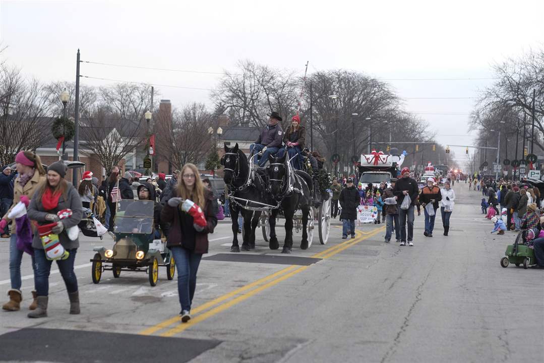 CTY-parade07-parade