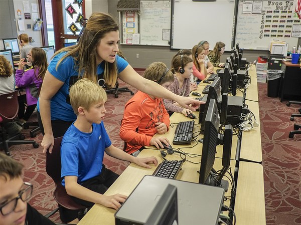 Kids Play Games To Code The Blade