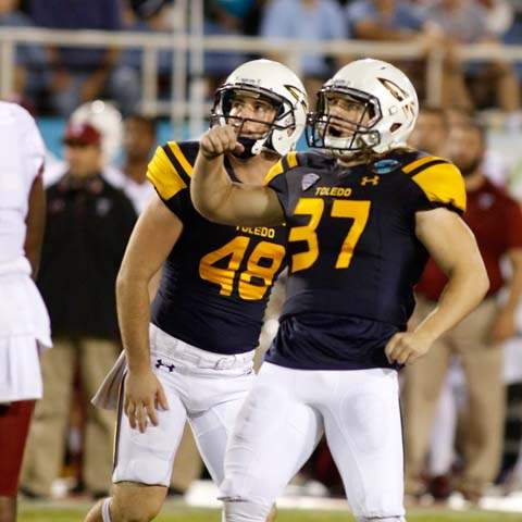 Boca-Raton-Bowl-Football-VEST-AND-ELLIS-FIELD-GOAL-2Q