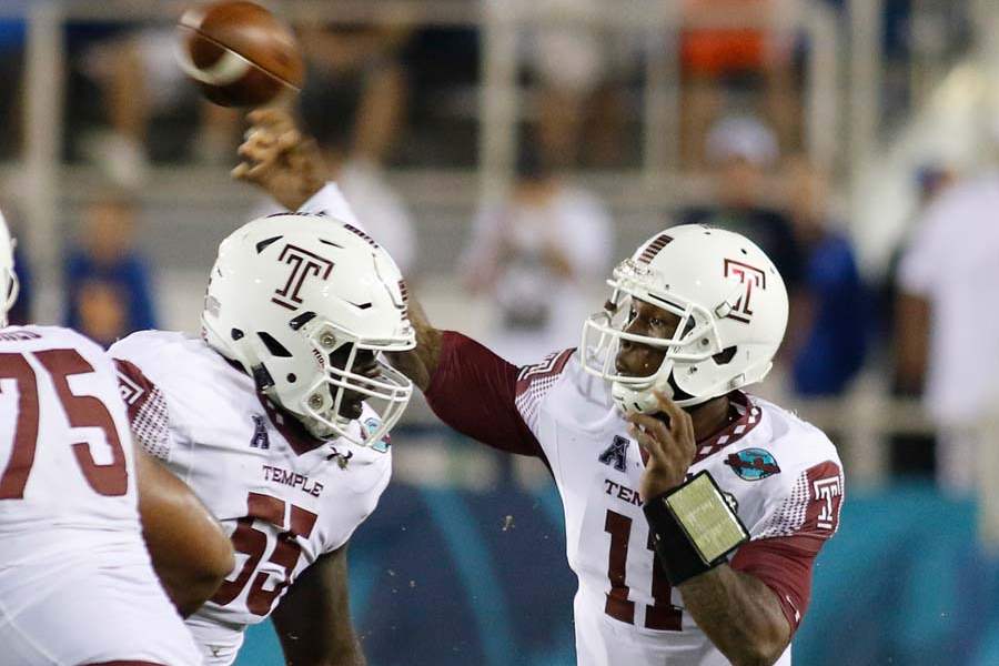 Boca-Raton-Bowl-Football-PJ-WALKER-1ST-HALF