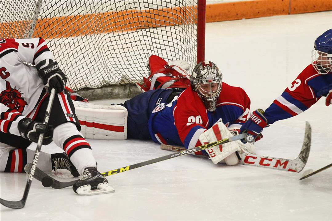 St-Francis-goalie-Kade-Phipps-1-8