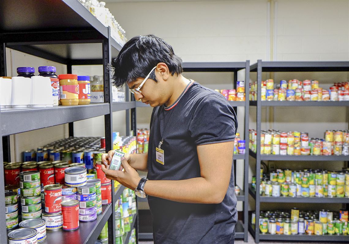 Ut Pantry Reopens For Students Toledo Blade