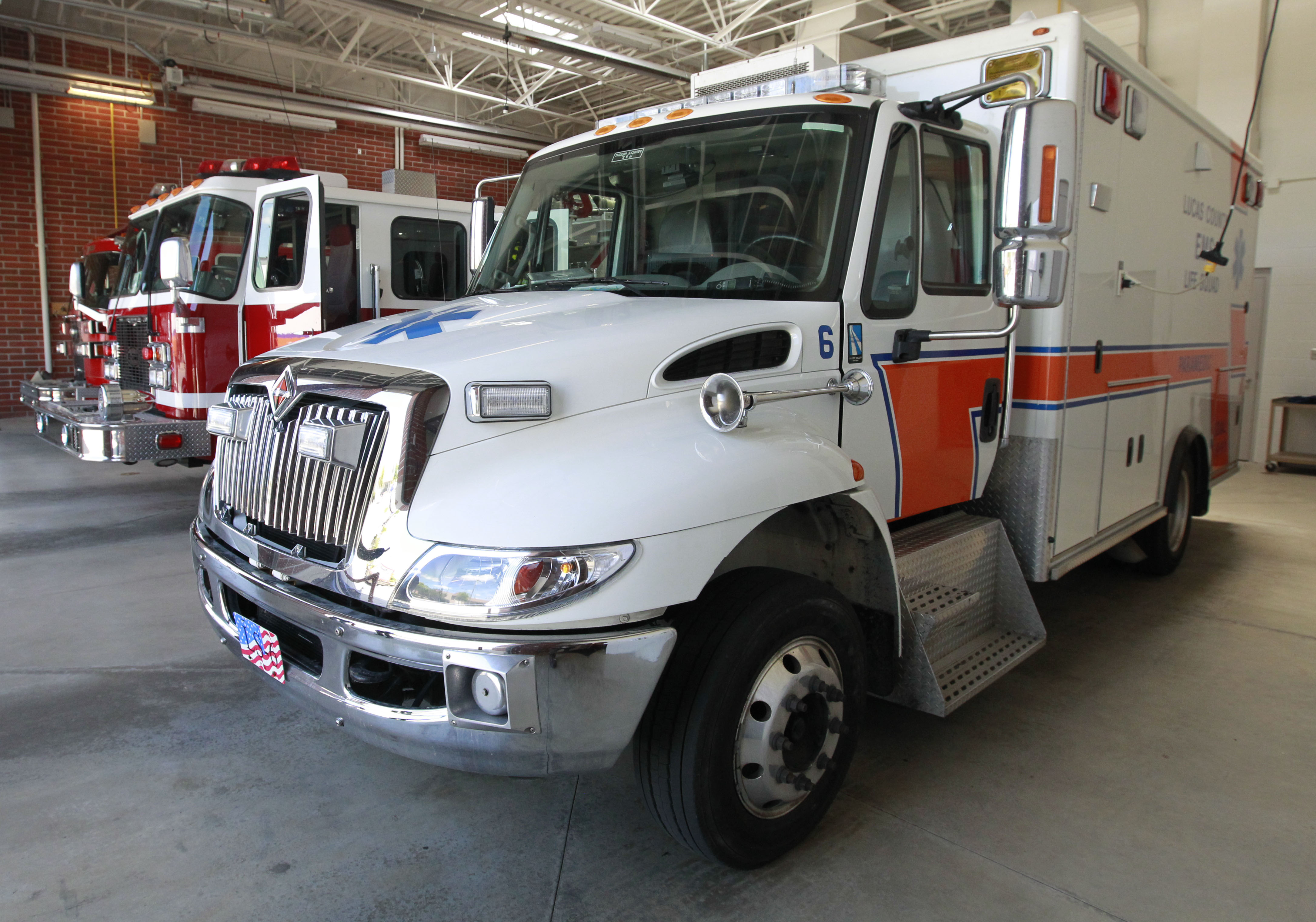 Lucas County approves ambulance purchase - The Blade