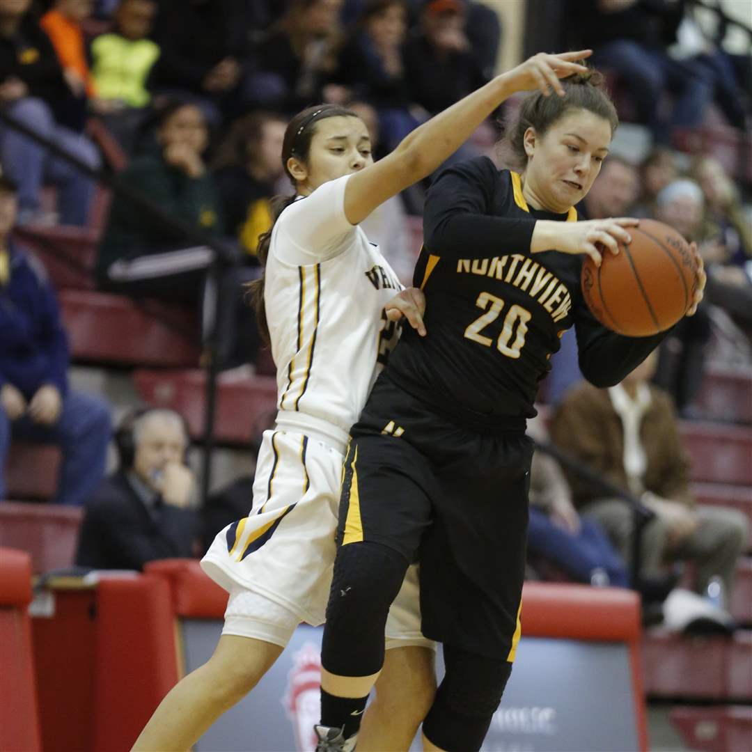 In Pictures: Whitmer Girls Top Northview - The Blade