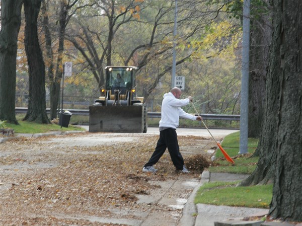 Ottawa Hills To Do Spring Leaf Pickup 