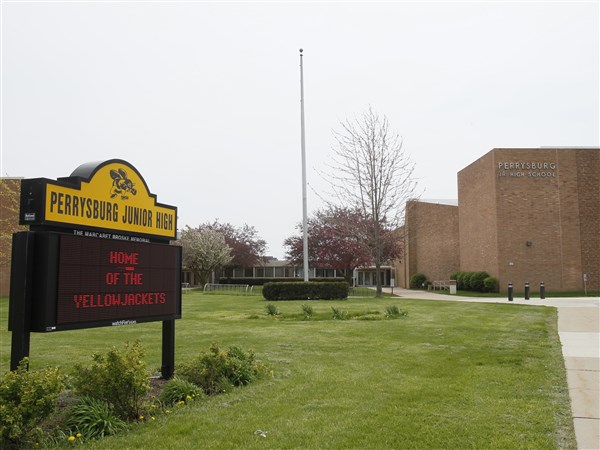 Perrysburg school staff member has viral meningitis | The Blade