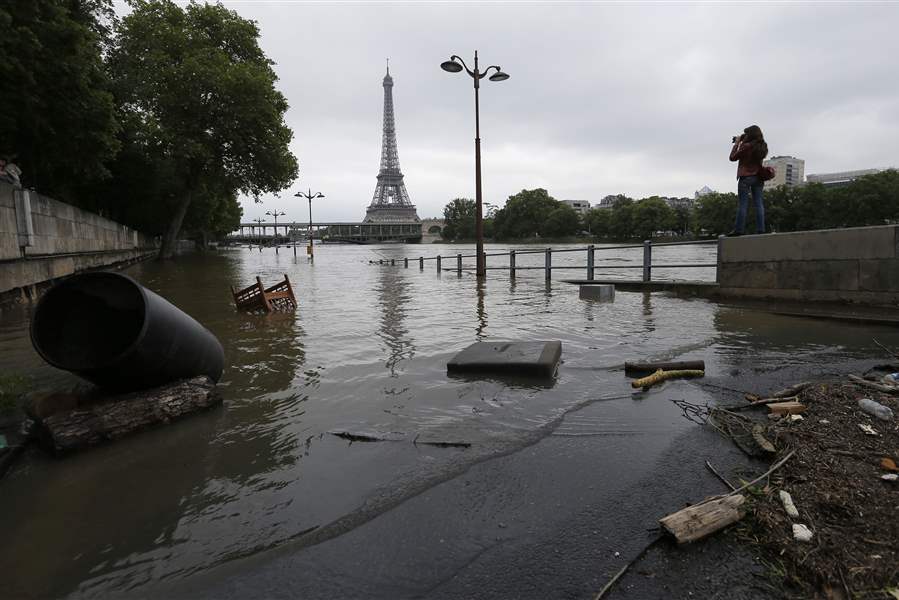 Paris museum reopens as floods slowly ease - The Blade