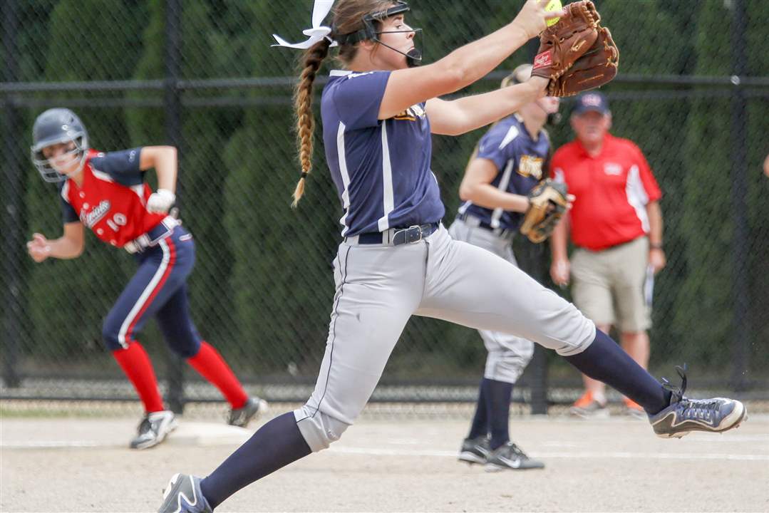 SPT-WhitefordSoftball15pThrow