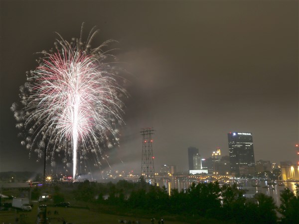 Many gather downtown for Red White KABOOM | The Blade