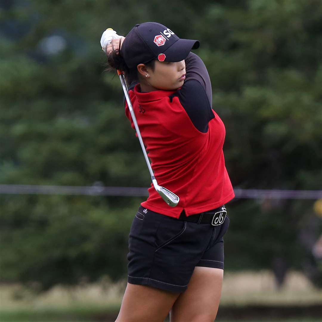 Moriya-Jutanugarn-hits-7-16