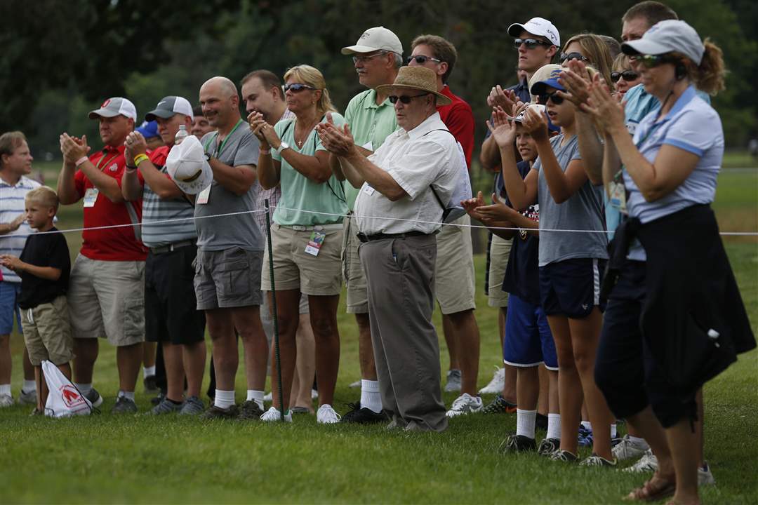 Stacy-Lewis-fans-7-16