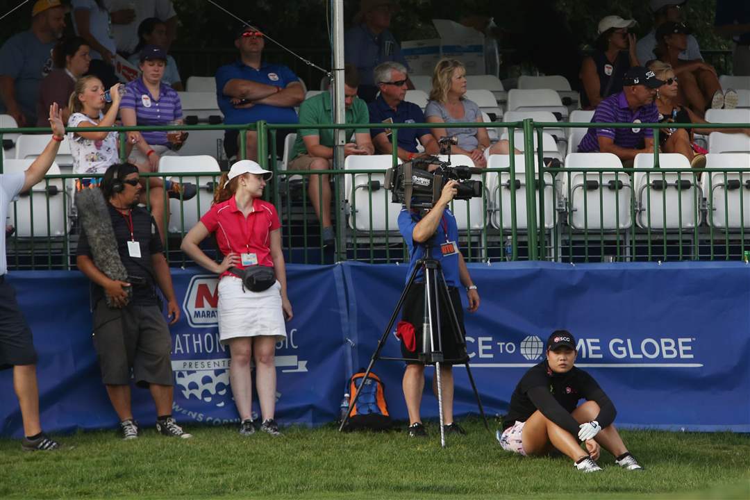 Jutanugarn-waits-her-7-18