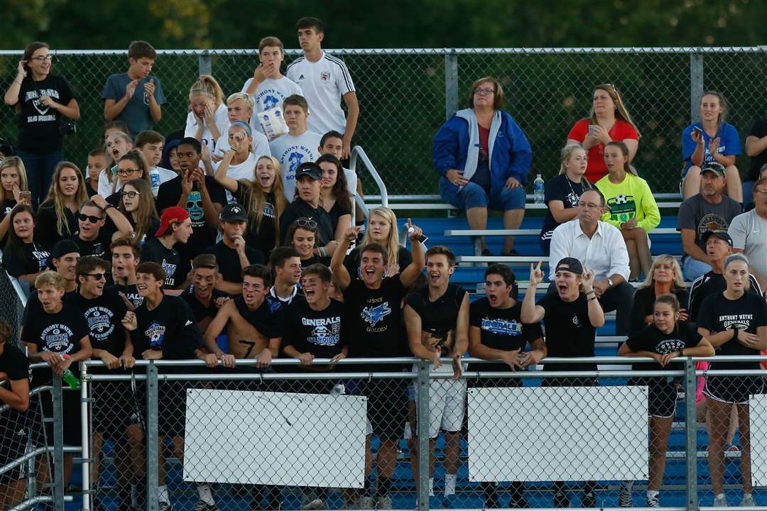 SPT-GirlsSoccer13pfans