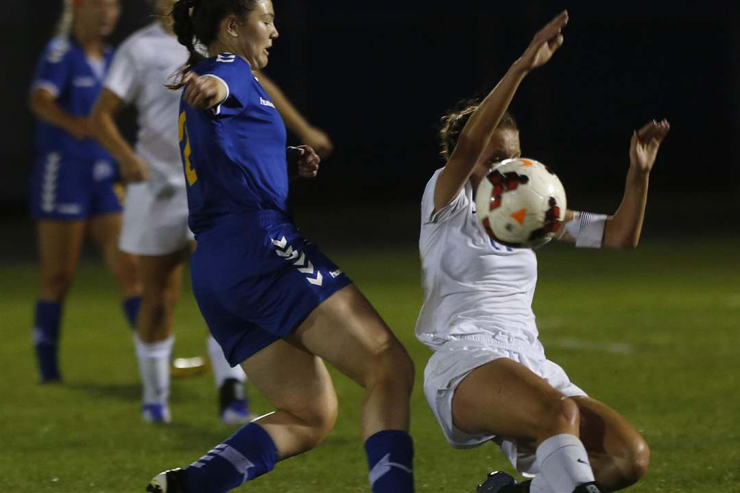 SPT-GirlsSoccer13pforche