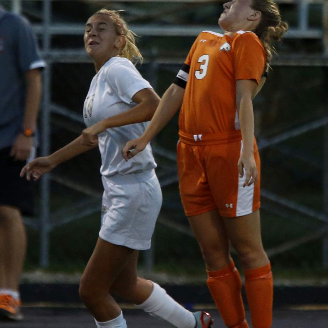 SPT-NLLgirlssoccer22p-ortman-header