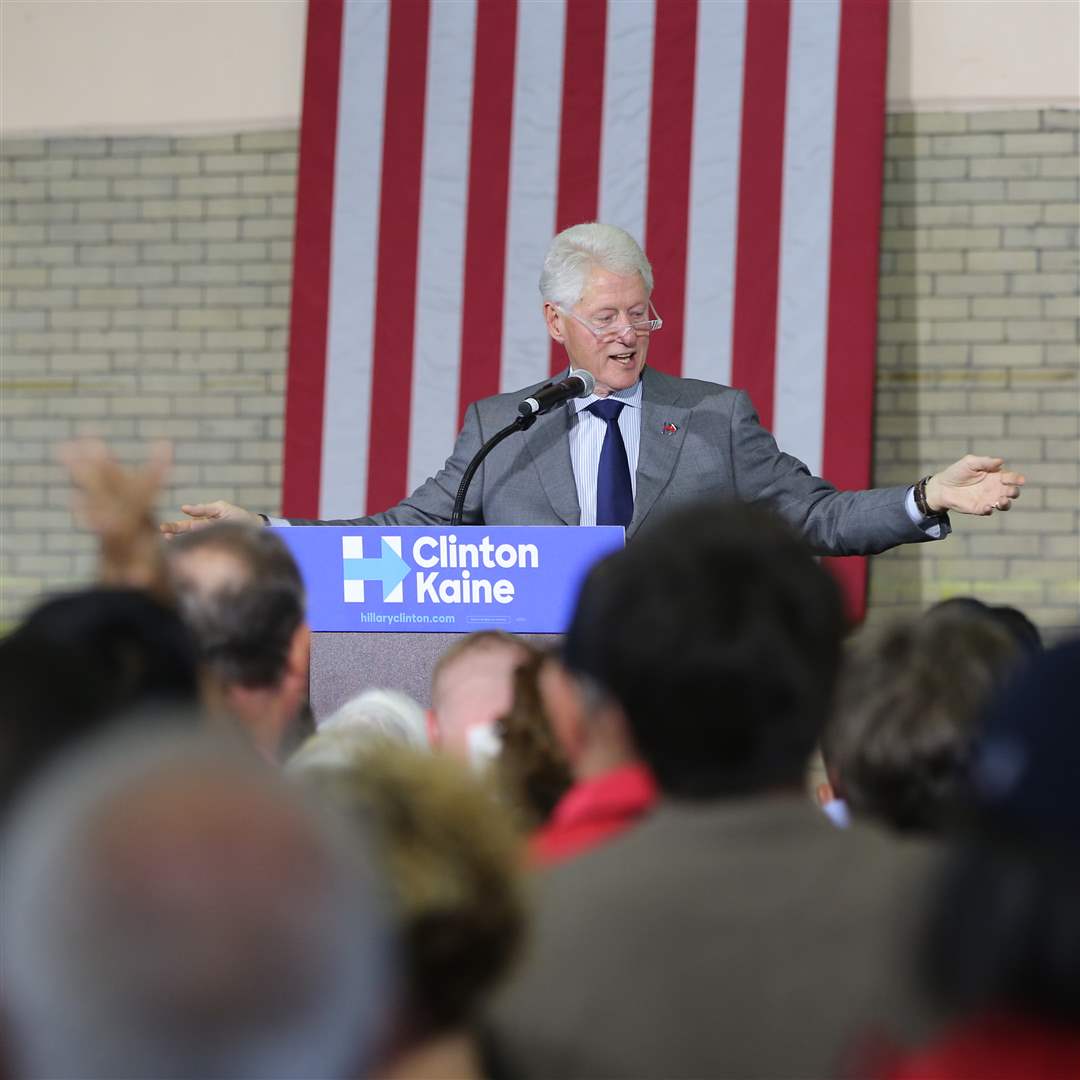 CTY-billclinton28p-Bill-Clinton-campaigns