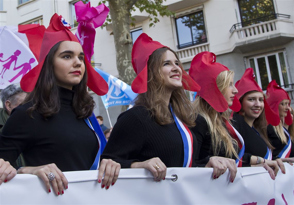 Tens of thousands march in Paris against same-sex marriage | The Blade