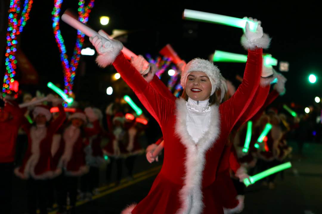 Maumee Holiday Lights Parade The Blade