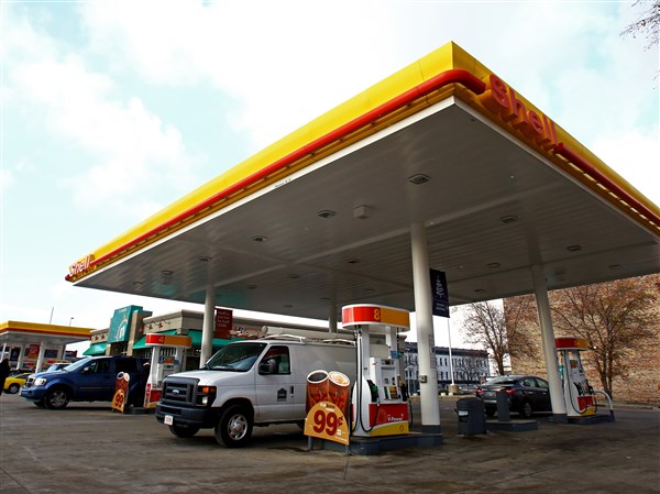 Gas station employees accused of racial profiling | The Blade