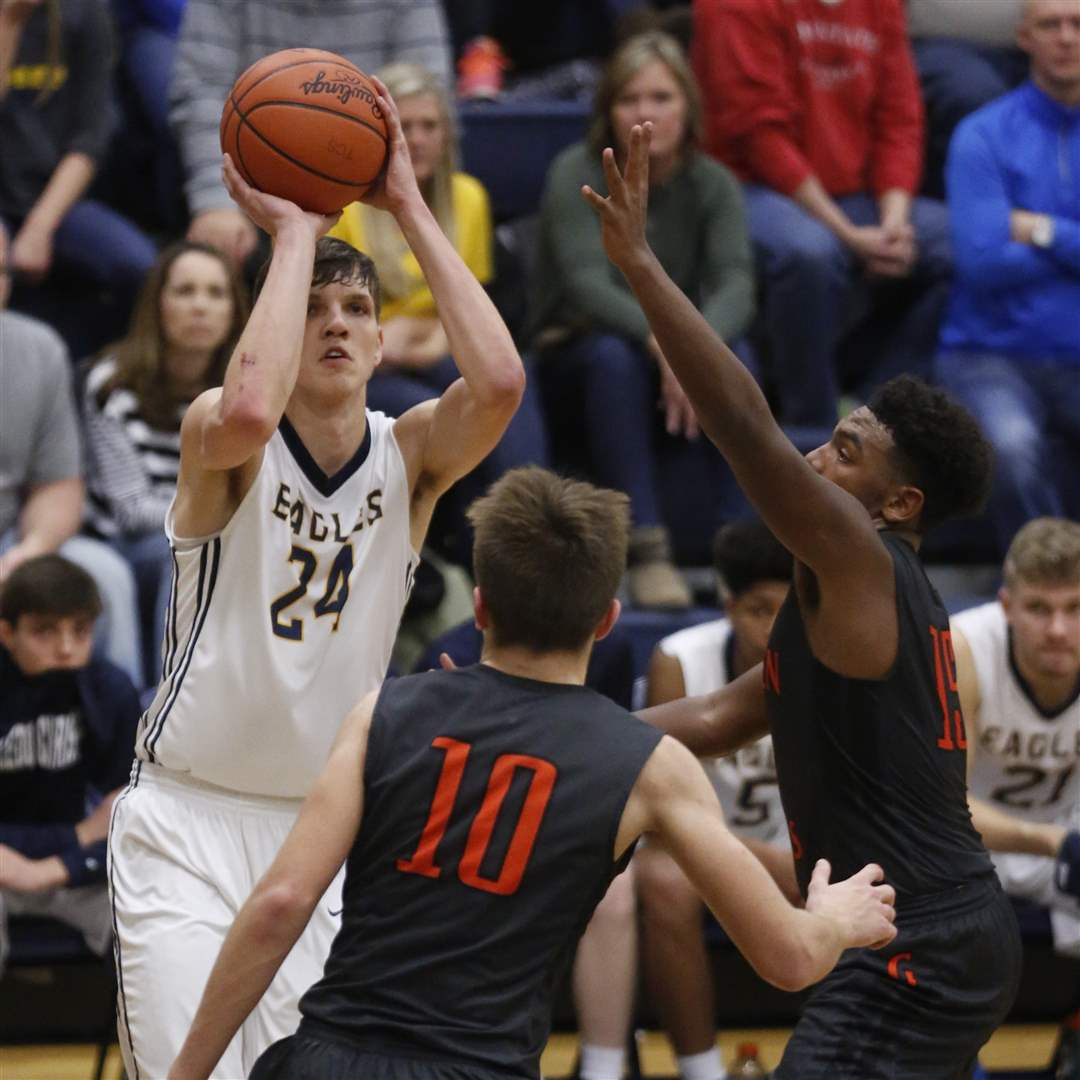 IN PICTURES: Toledo Christian 57, Gibsonburg 48 - The Blade