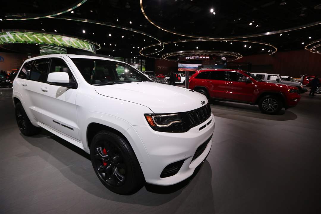 BIZ-autoshow10Cherokee