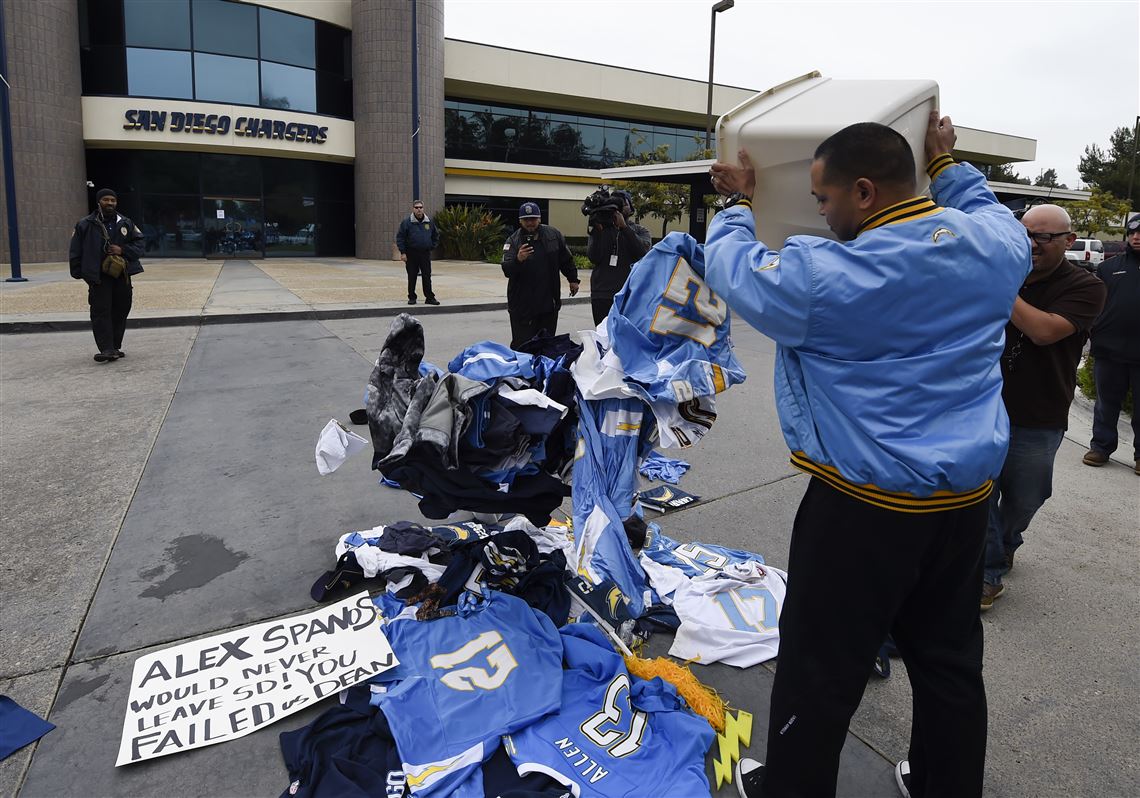 So long, San Diego: Chargers announce they're moving to Los Angeles