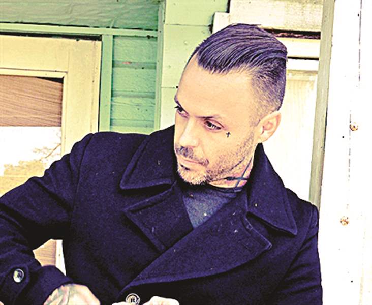 Justin Furstenfeld's Blue Hair: A Look Back at the Blue October Frontman's Iconic Hairstyle - wide 1