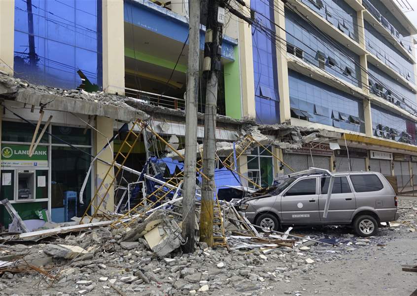 Aftershocks rattle survivors after Philippine quake kills 8 - The Blade