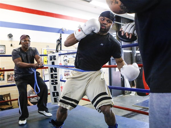 Toledo boxer DeAndre Ware vies for three vacant titles | The Blade