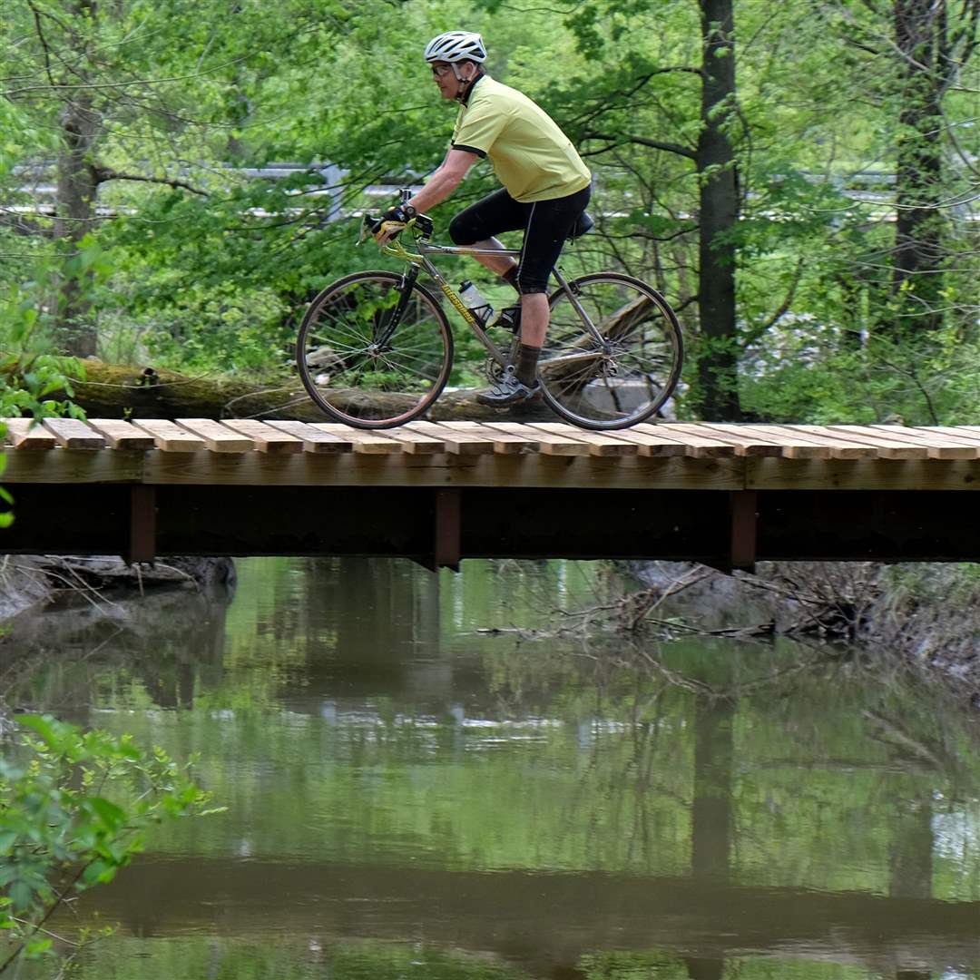 Oak openings deals bike trail