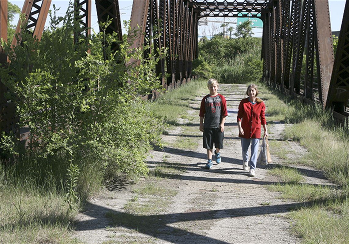 Norfolk Southern Railroad Eyes Demolition Of Sumner Street Bridge The Blade