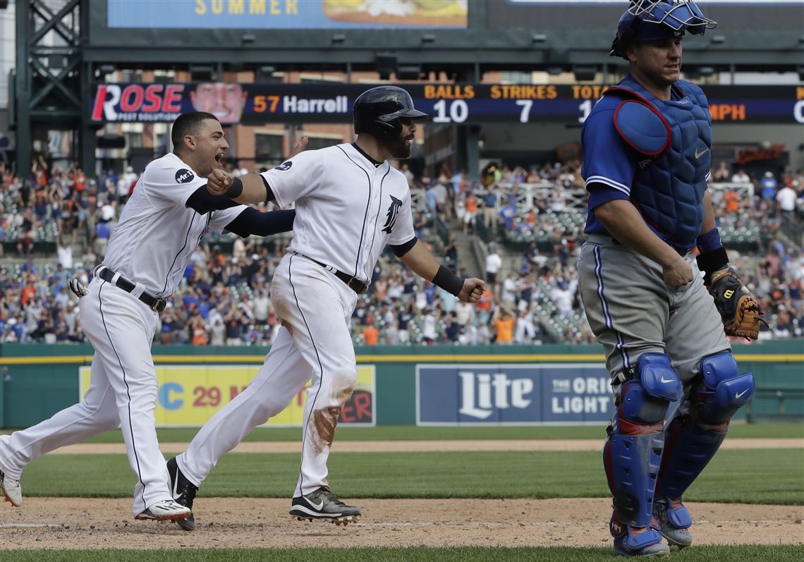 Finding time for Jose Iglesias' Glove - Over the Monster