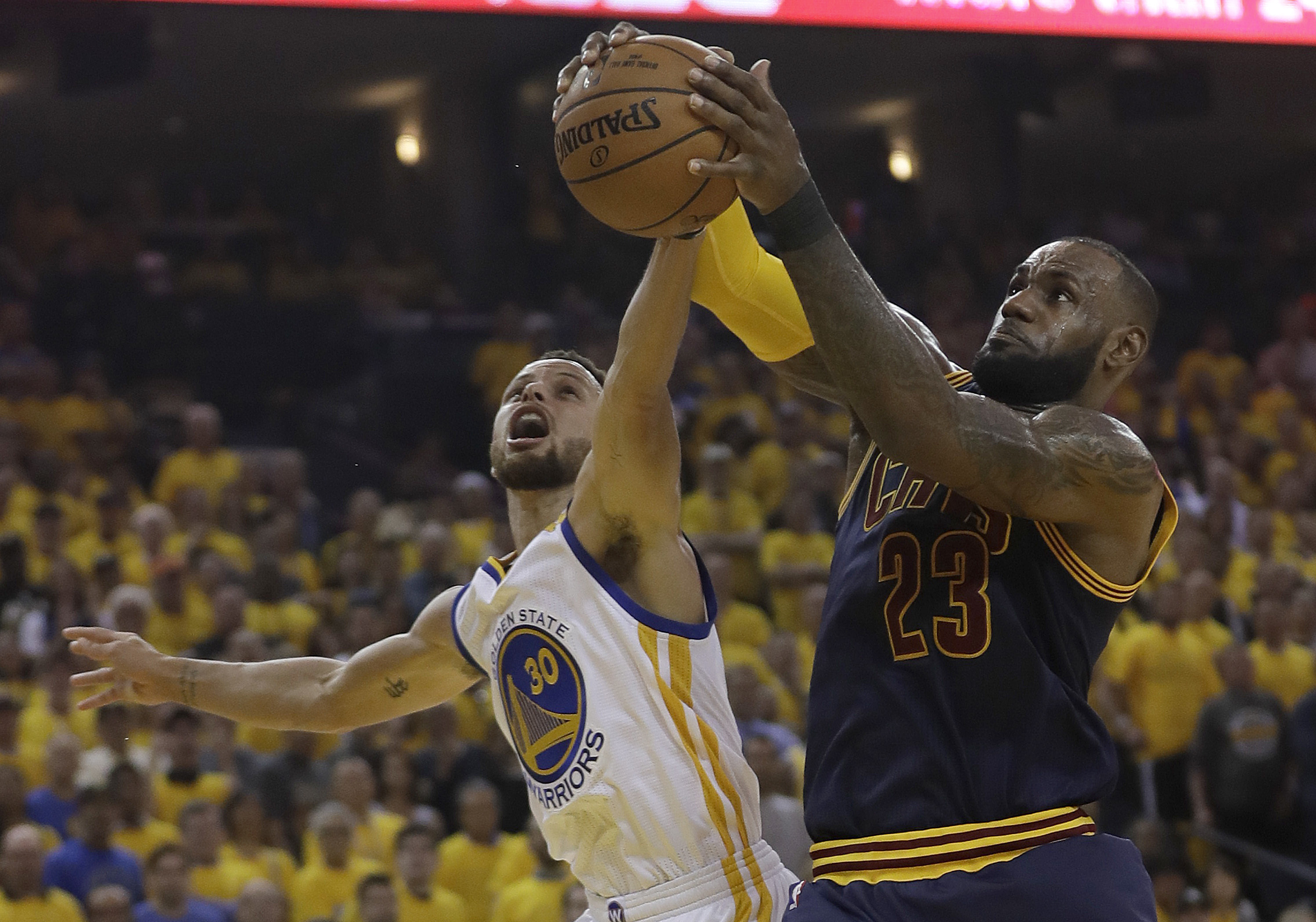 Steph Curry, Kyrie Irving mock LeBron James - The Blade