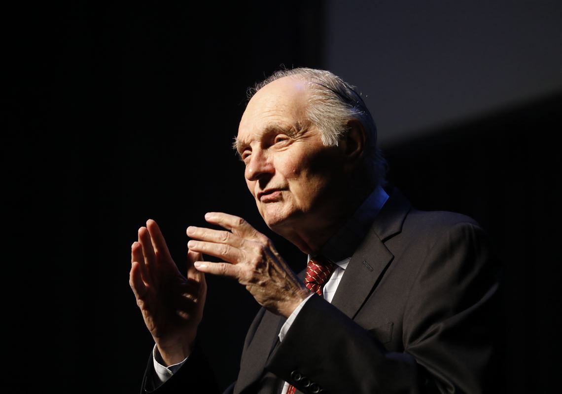 Alan Alda met his wife in the most Alan Alda way